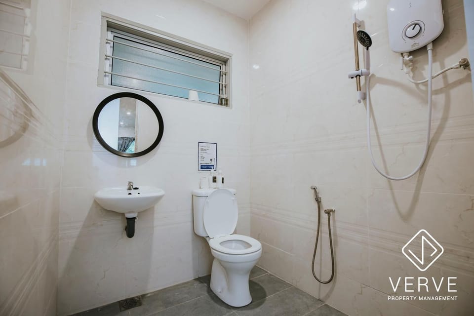 Toilet, Bathroom