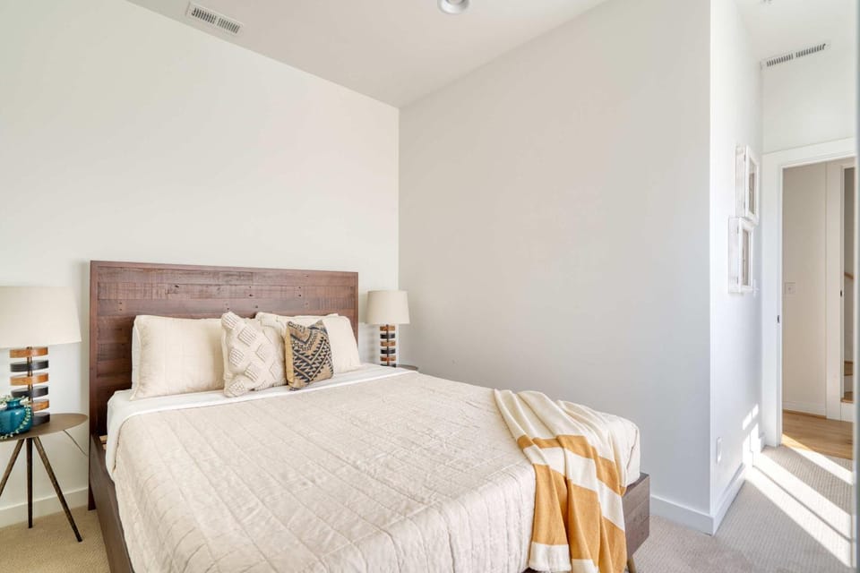 North Tabor 2BR - Gym - Gourmet Kitchen House in Portland