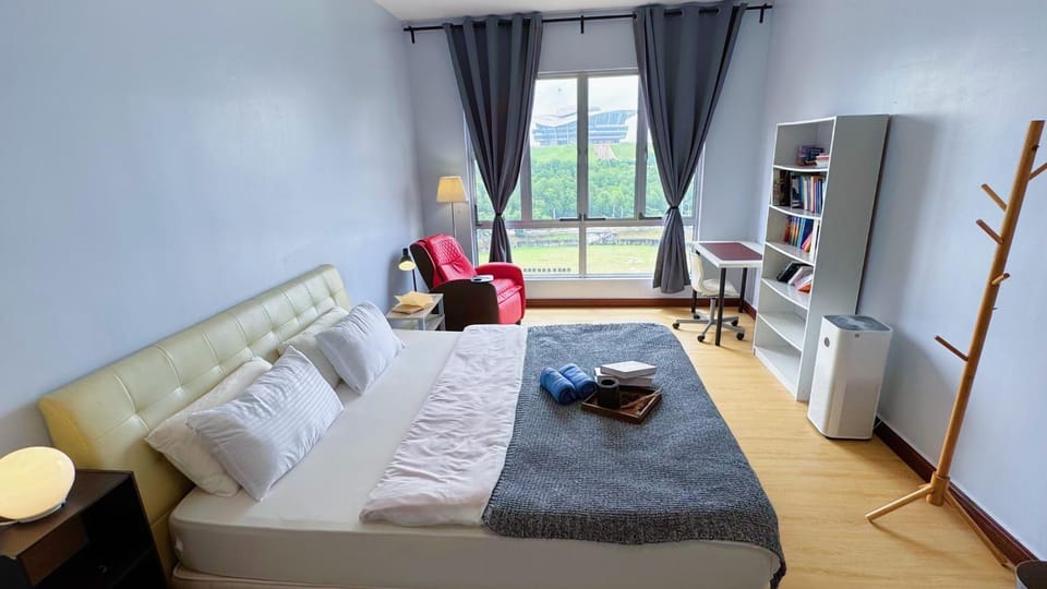 Seating area, Bedroom