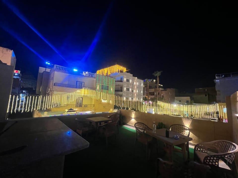 Balcony/Terrace, Street view