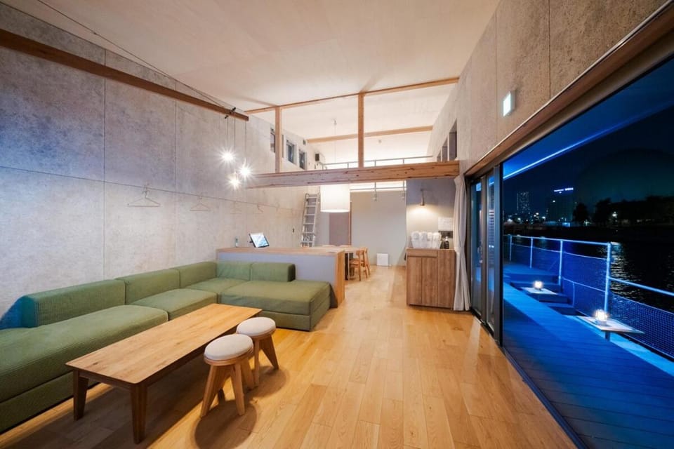 TUGBOAT Suite Villa in Osaka