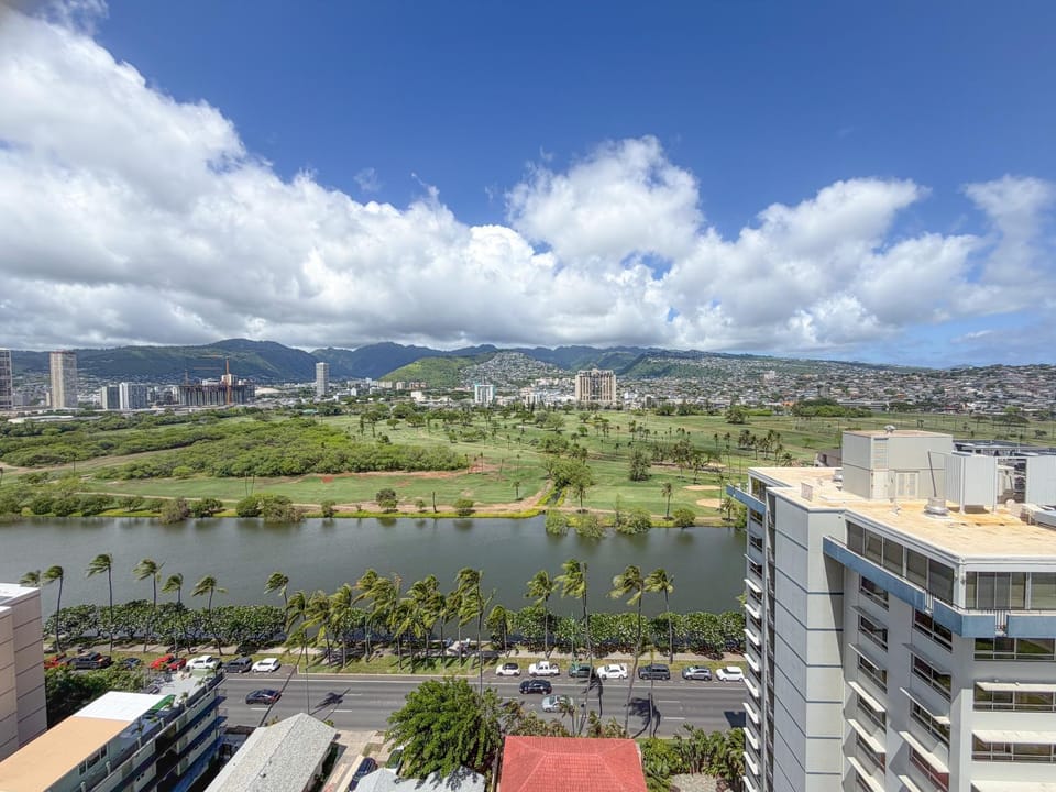 Aloha Living at Waikiki Lanais Apartment in Honolulu