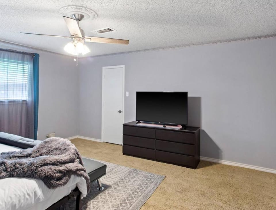 TV and multimedia, Bedroom