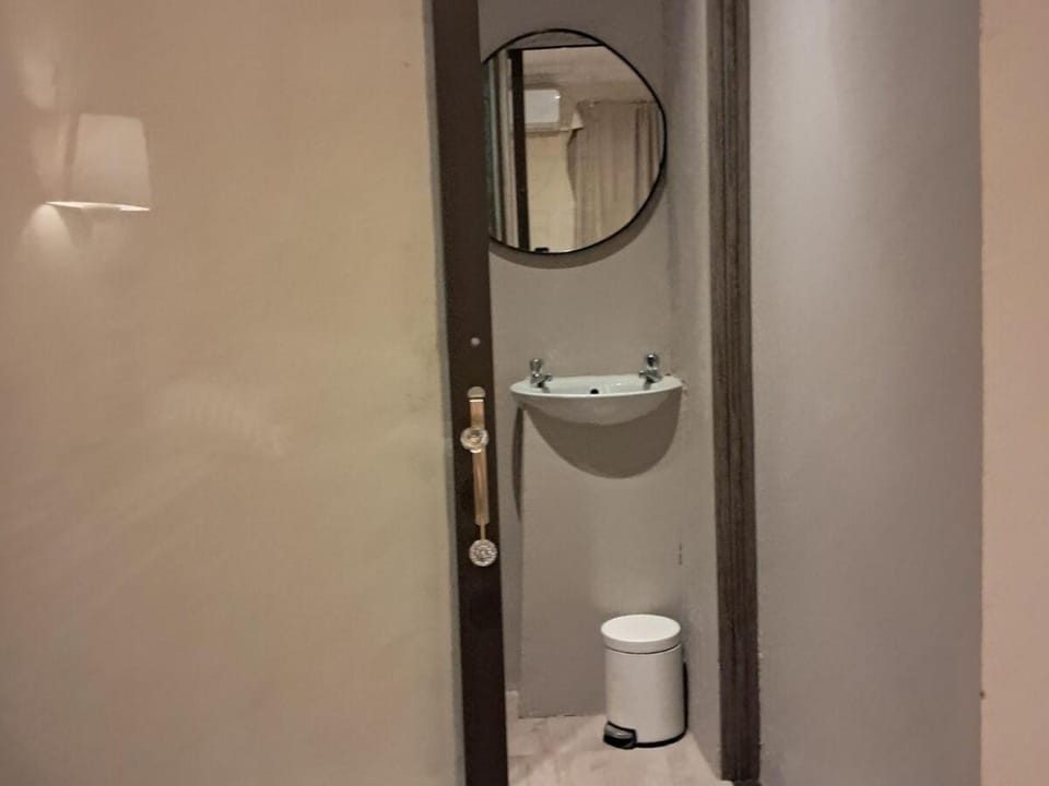 Retreat Ocean Whispers Apartment in Margate