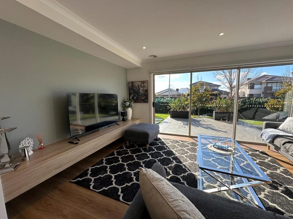 Exclusive Perfectly Big House by My Lodgingfy International House in Melbourne
