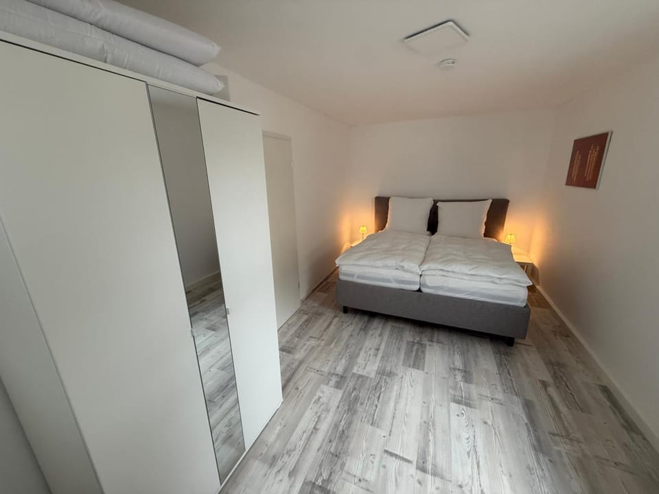 Bed, Photo of the whole room, Bedroom, wardrobe