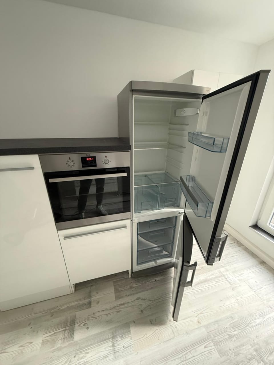 Kitchen or kitchenette, kitchen, kitchen