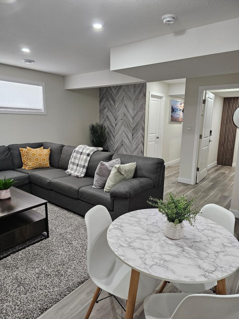 Stylish, Fully furnished Brand-New suite Apartment in Regina