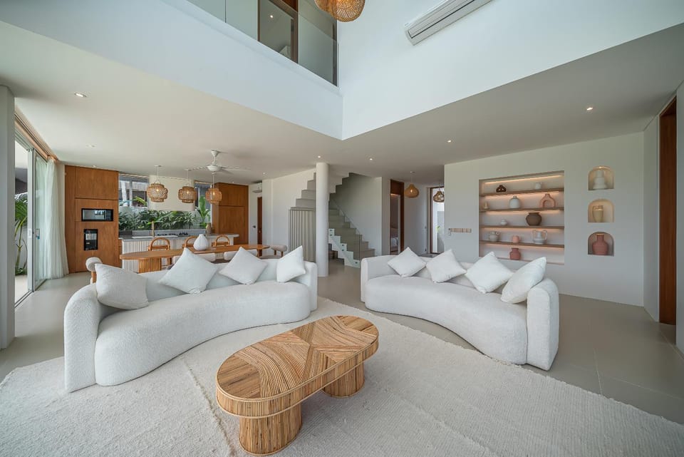 Villa White Rabbit - Luxury 3BR Ocean View with Private Pool & Beach Access Villa in Mengwi