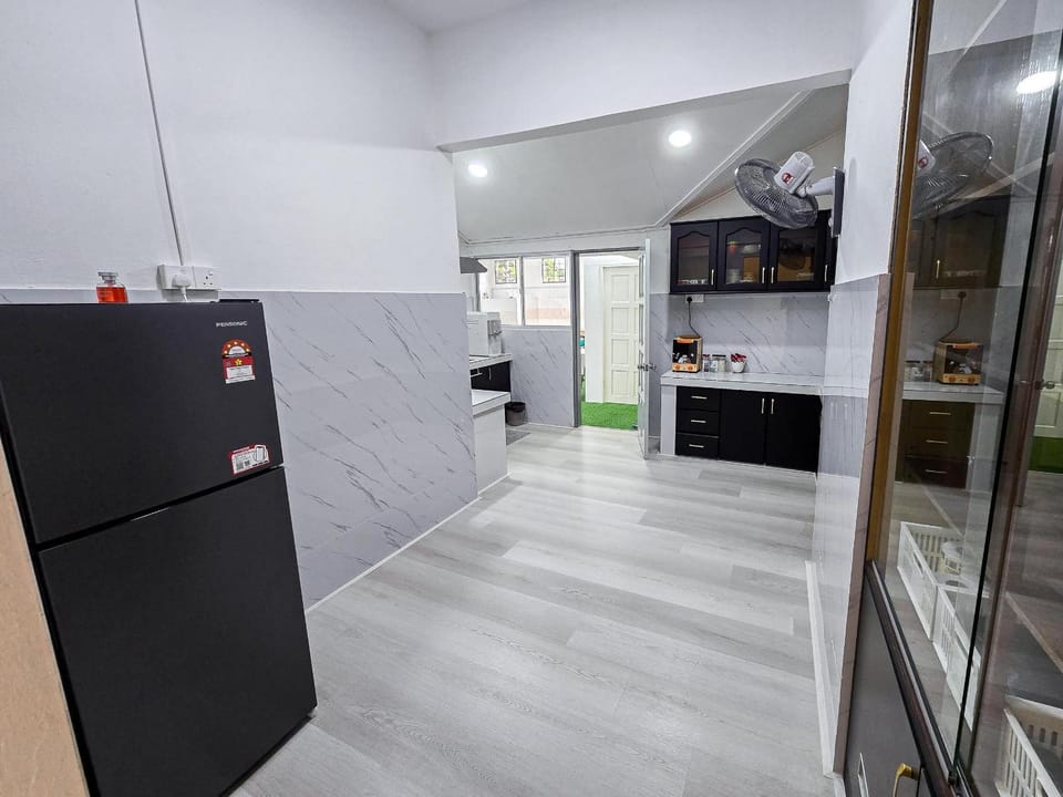 Kitchen or kitchenette, Kitchen or kitchenette
