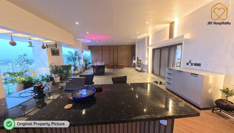 For NRI by NRI Penthouse A3-1004 Apartment in Vadodara