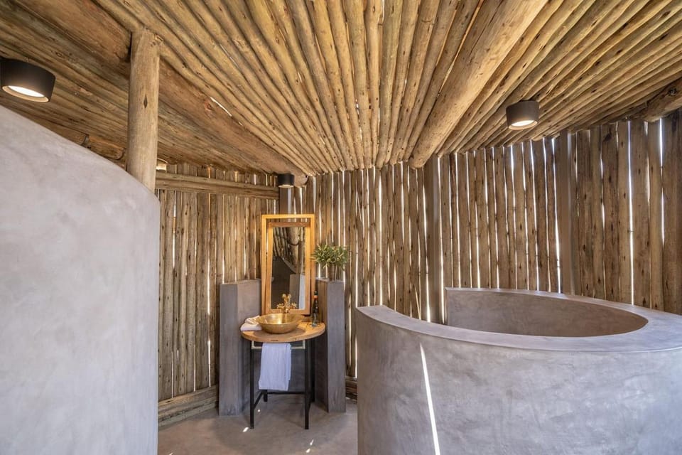 Bathroom, Bath