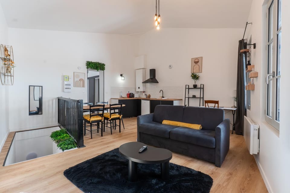 Kitchen or kitchenette, Living room, Dining area, stove