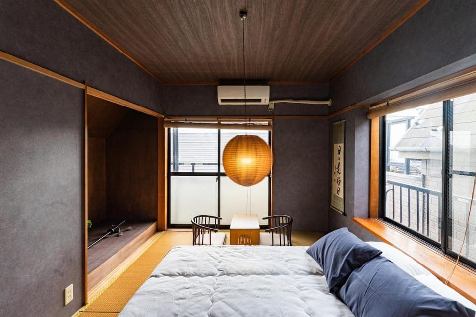 8 min walk to station 11 min to HND airport 85 sqm max 8 people full renovation 2 toilets Netflix Apartment in Kanagawa Prefecture