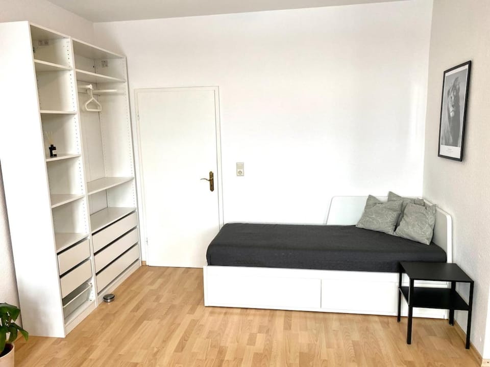 Modern, large 1-R apartment in a central location Apartment in Dresden
