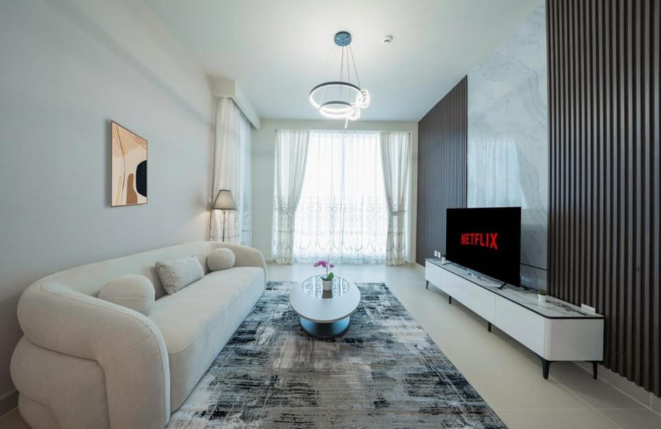 Luxurious 1BR Apartment in Harbour Gate Apartment in Dubai