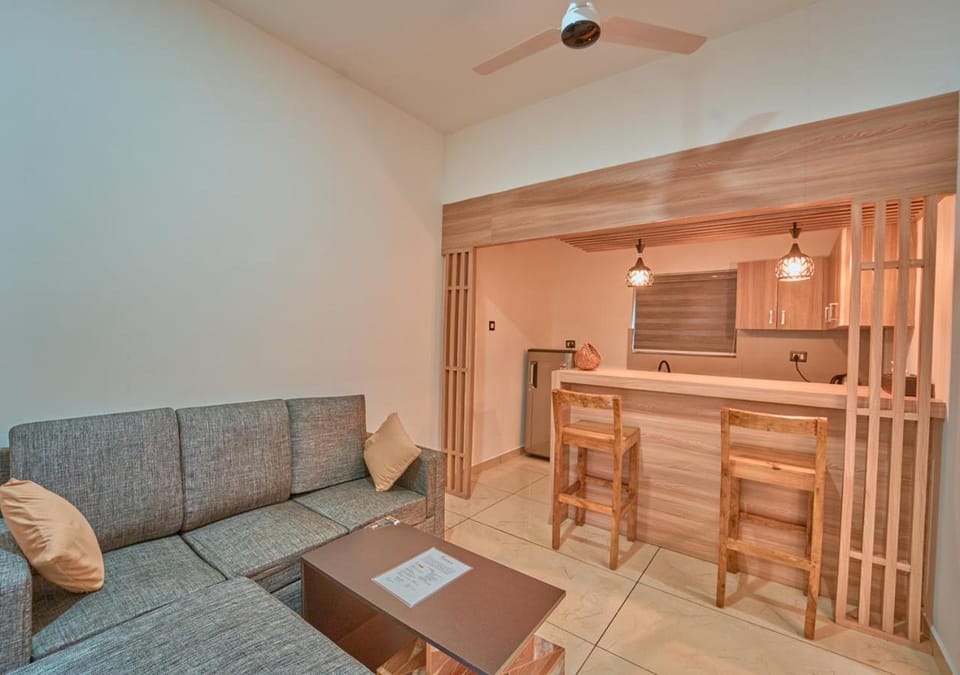 Kitchen or kitchenette, Living room, Dining area