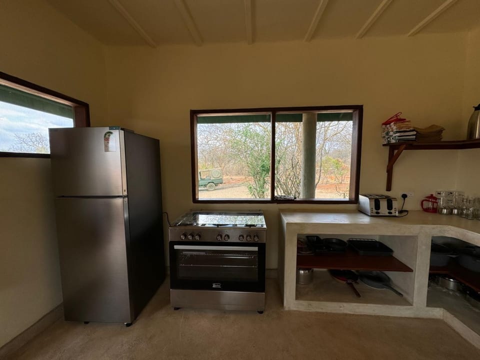 Kamungi Bandas Nature lodge in Kenya