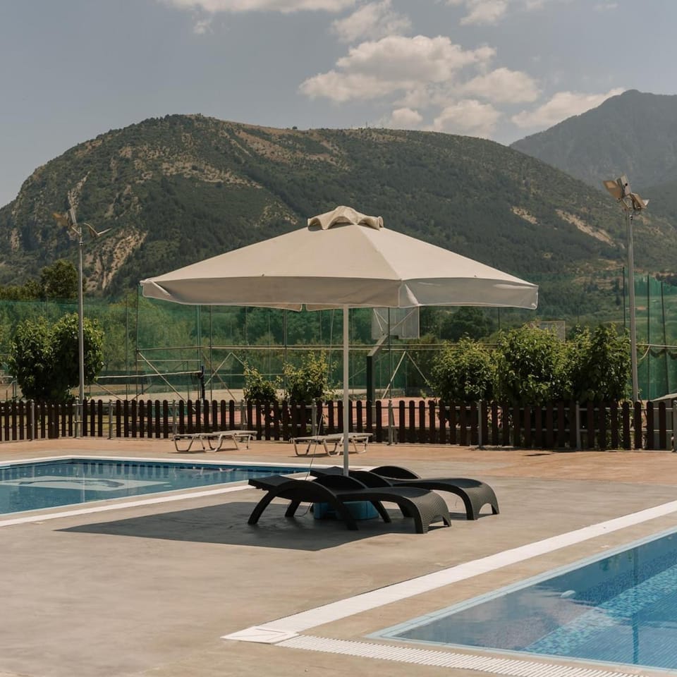 Natural landscape, Mountain view, Swimming pool, sunbed