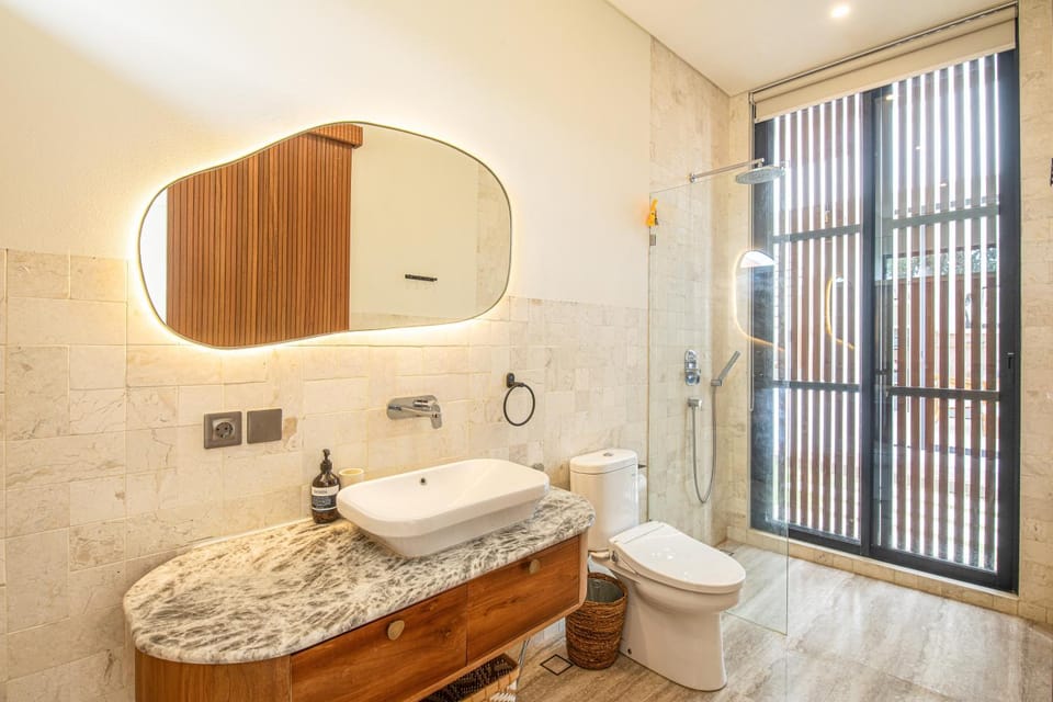 Modern 2BR Villas Stylish Stay in Central Canggu House in North Kuta