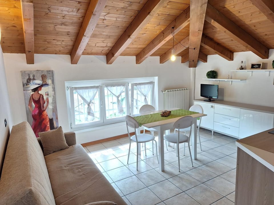 Family Stop Tirano Apartment in Province of Brescia