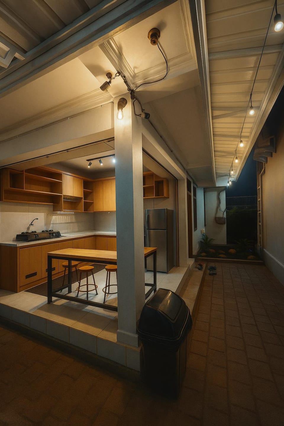 Kitchen or kitchenette, Kitchen or kitchenette, Dining area, stove