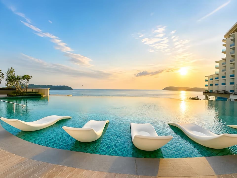 Pool view, Sea view, Swimming pool, Sunset, sunbed