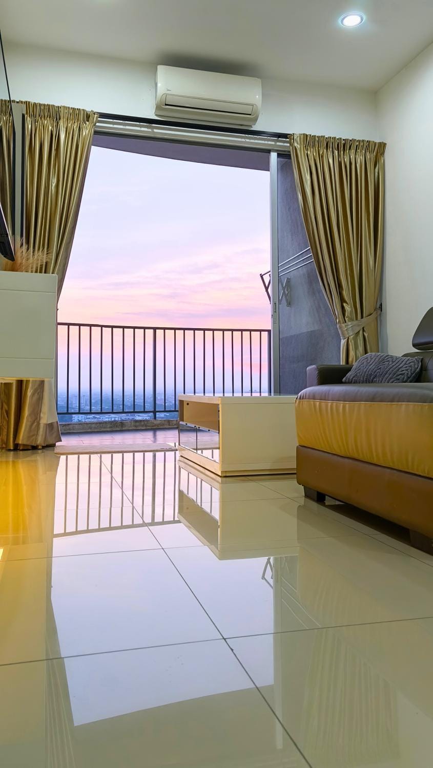 Balcony/Terrace, Living room, internet, air conditioner