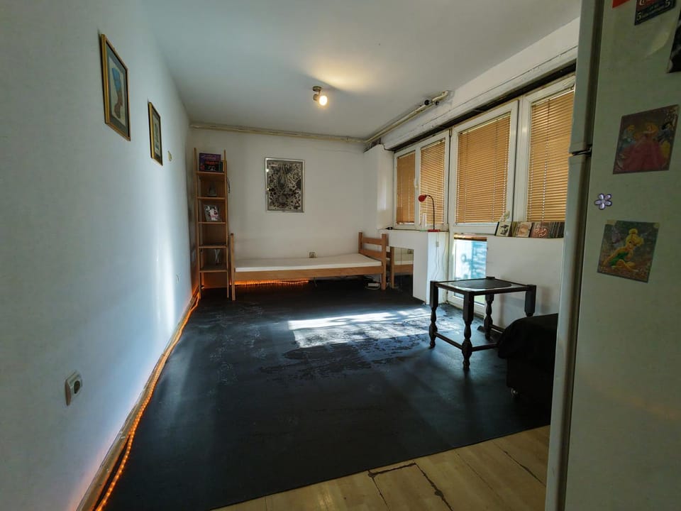 Popart flat share Vacation rental in Belgrade