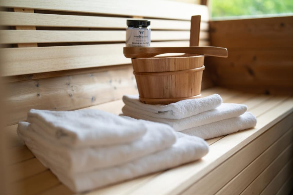 Sauna, Sauna, towels