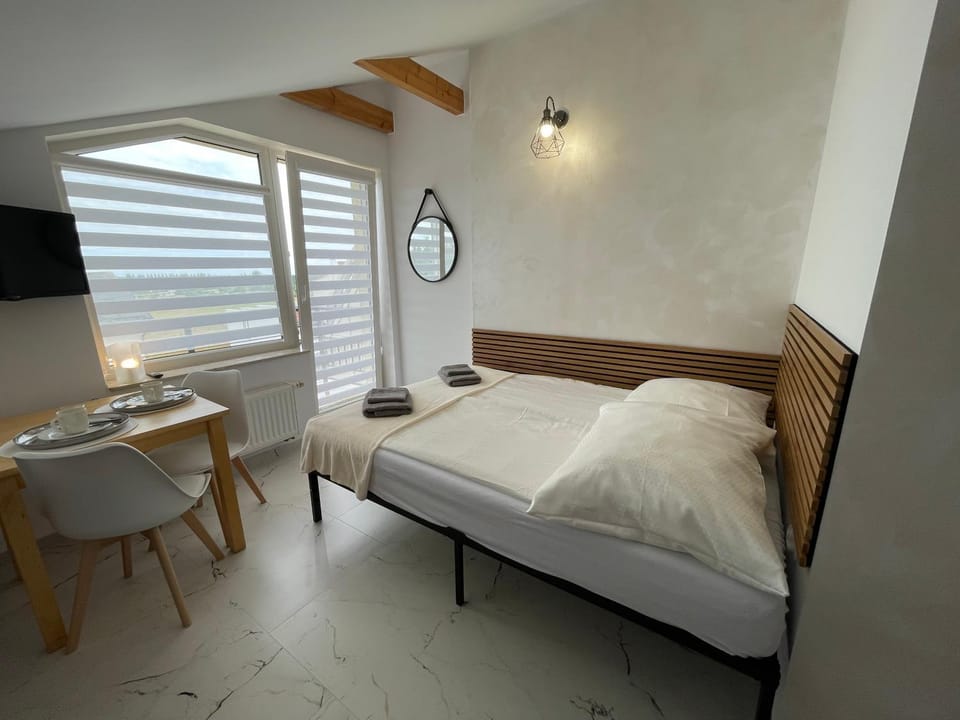 Living room, Photo of the whole room, Bedroom