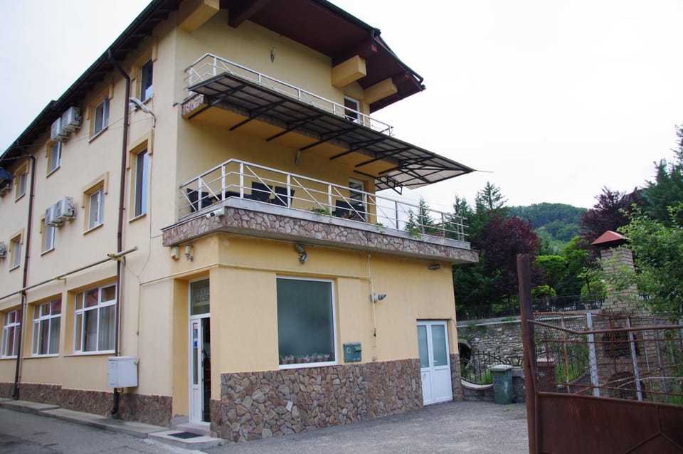 Vila Iulia Bed and Breakfast in Romania