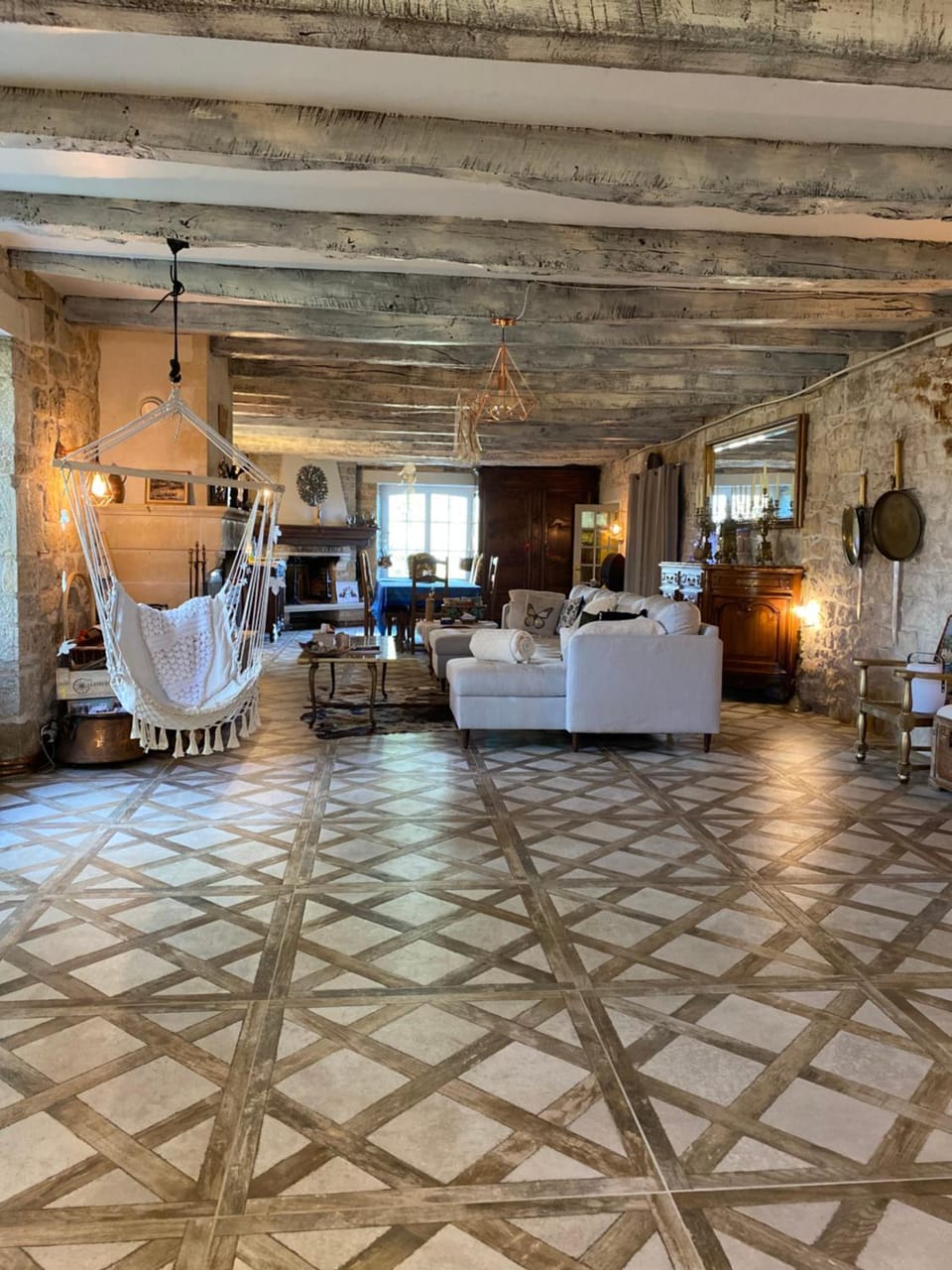 Living room, Seating area