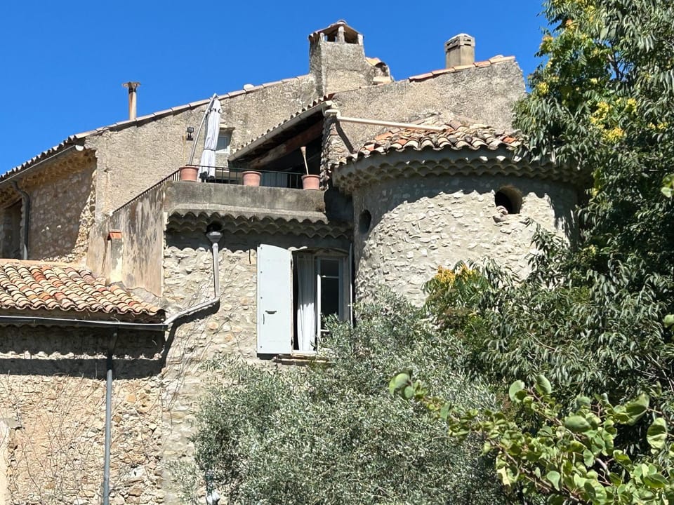 Bastide des poètes Tour du Couridou House in Auvergne-Rhône-Alpes