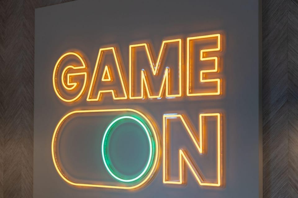 Logo/Certificate/Sign, Text overlay, Certificate/Award