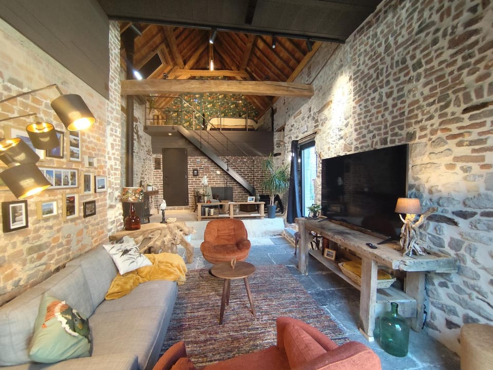 TV and multimedia, Living room