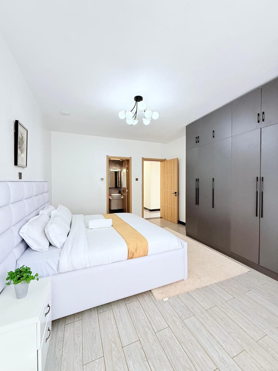 Smart elegant three bedroom apartment with swimming pool fully equipped gym children playground and great breathtaking views Apartment in Nairobi