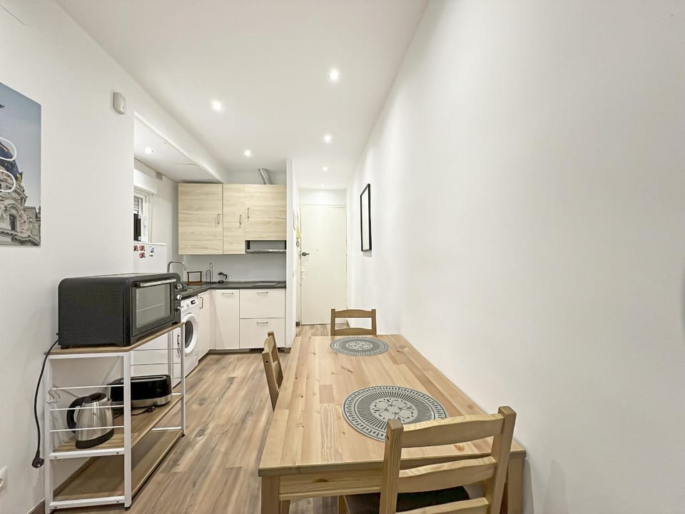 Apartamento Retiro-Ibiza 0I Apartment in Madrid