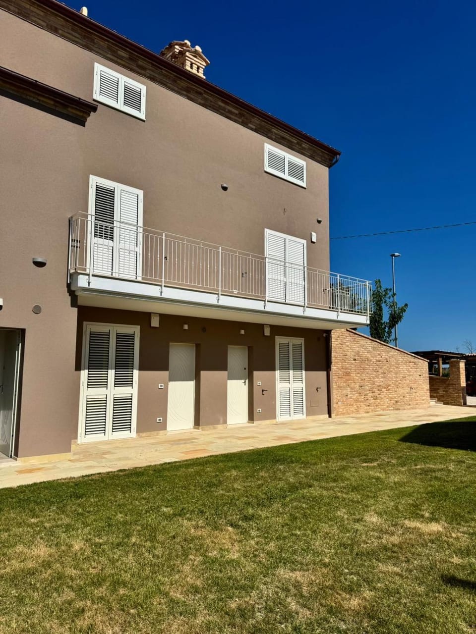 Property building, Day