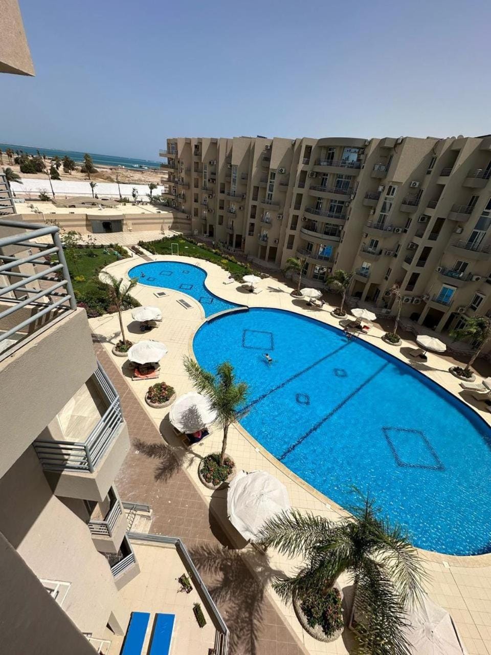 Luxury 2BR Suite 2 Min Walk to Beach, Princess Resort Apartment hotel in Hurghada