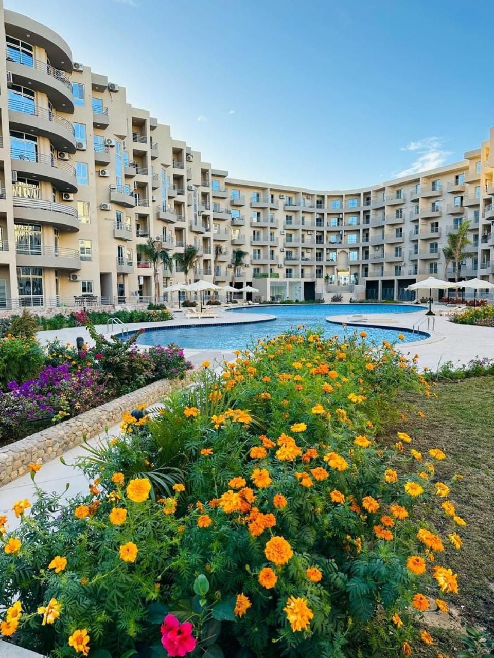 Luxury 2BR Suite 2 Min Walk to Beach, Princess Resort Apartment hotel in Hurghada