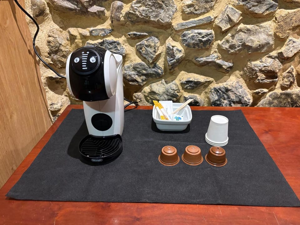 Coffee/tea facilities, Other