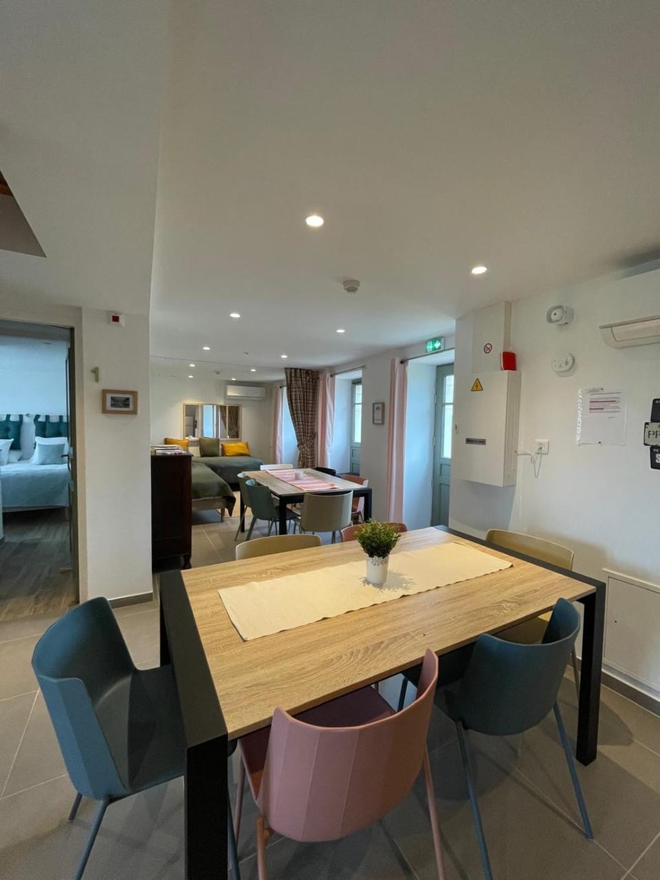 Living room, Dining area