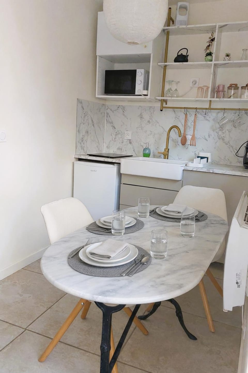 Kitchen or kitchenette