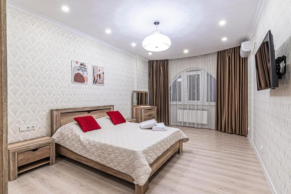Elite Life Almaty 3-х комн 308 Apartment in Almaty