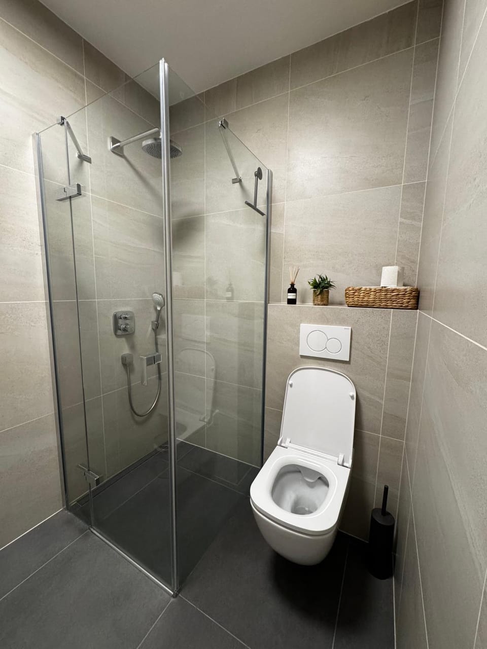 Shower, Toilet, Bathroom