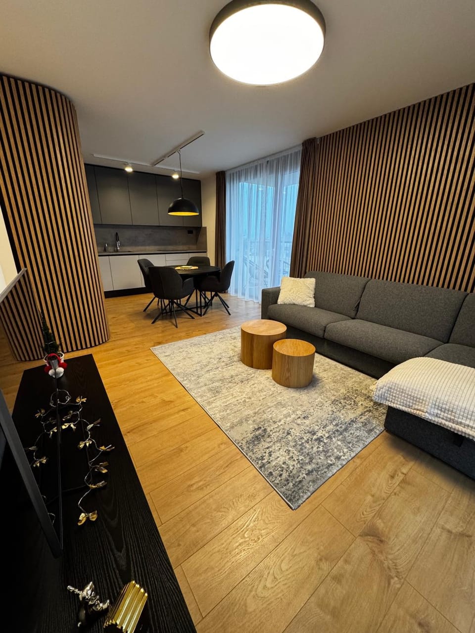 Kitchen or kitchenette, Living room, kitchen