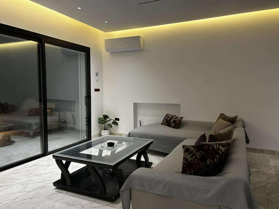 Living room, air conditioner