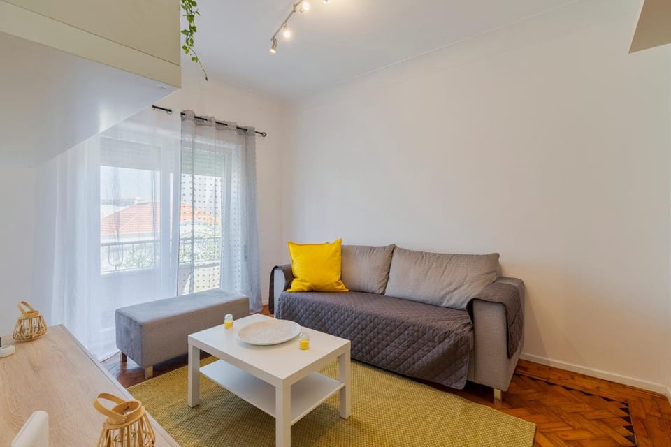 Combatentes 33 House - By Y Concept Apartment in Setúbal Municipality