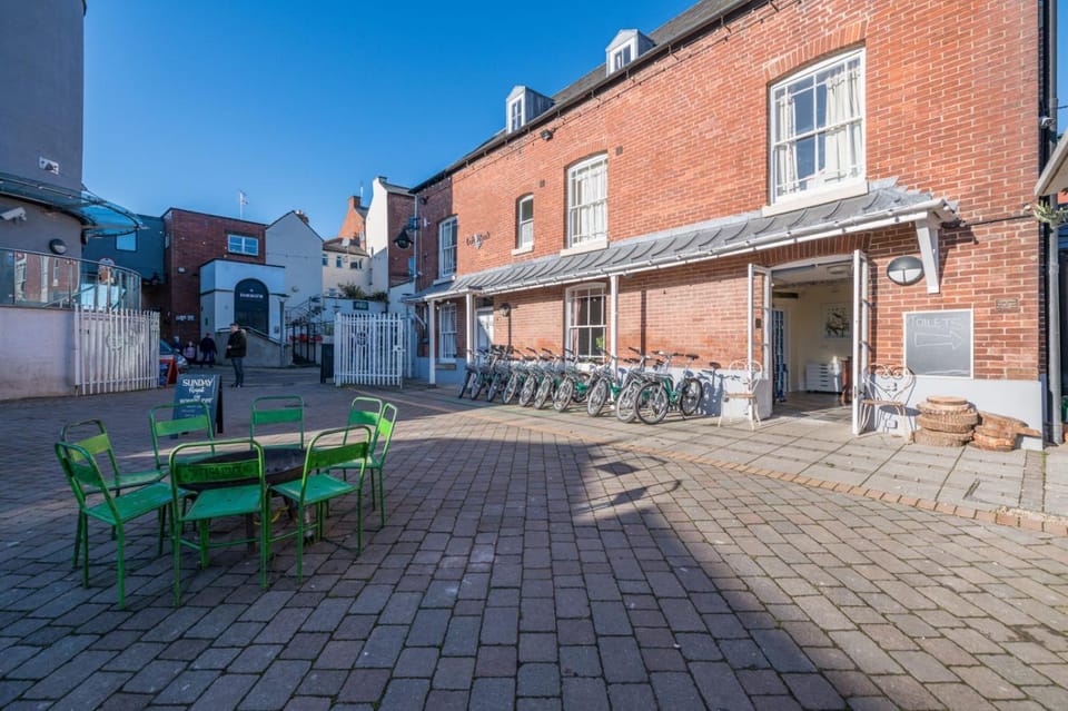 Property building, Cycling, Cycling